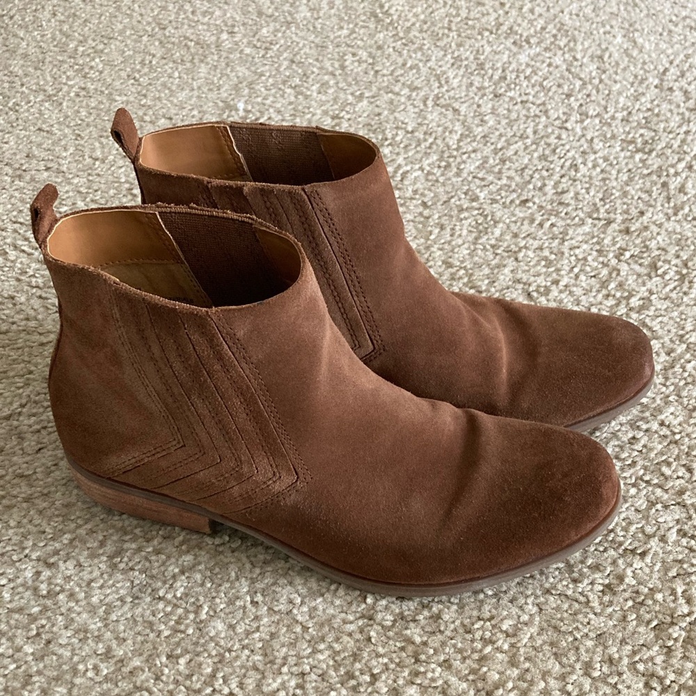Korks brown booties size 8.5